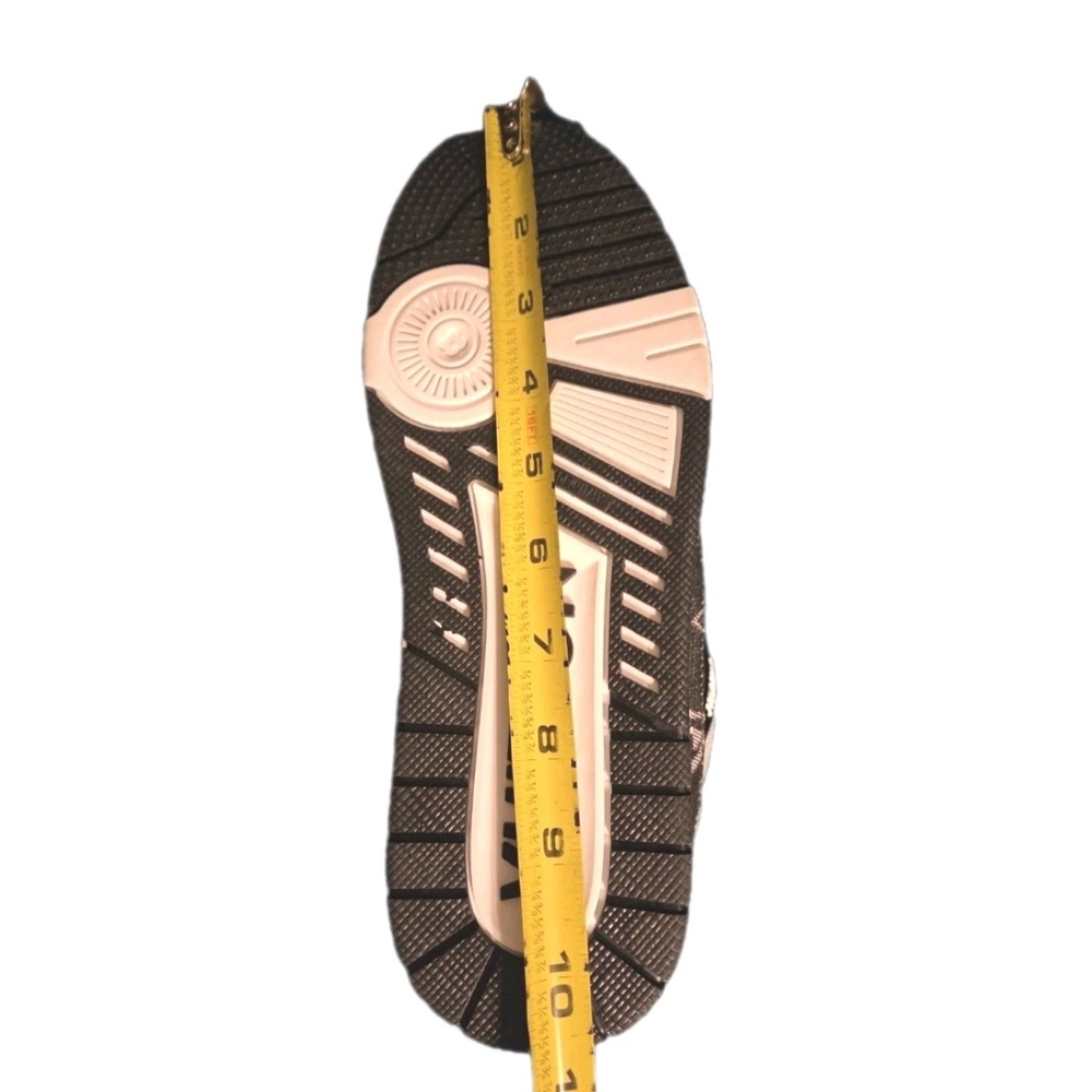 Louis Vuitton Black and White Sneakers - Picture 7 of 8